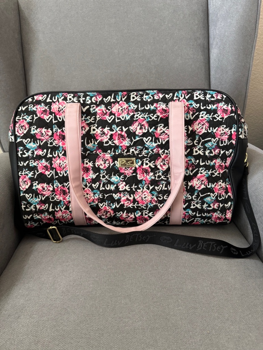 Betsey Johnson Floral Graffiti Travel Bag Weekender Duffel Carry-On Pink Black